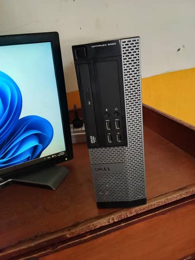 Dell i3 4th generation 320gb