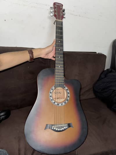 Acoustic guitar for students . 10/10