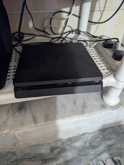 Playstation 4 Slim (Ps4 slim Jailbreak)