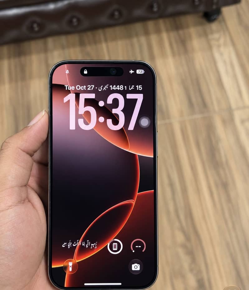 Apple iPhone 16 Pro 1