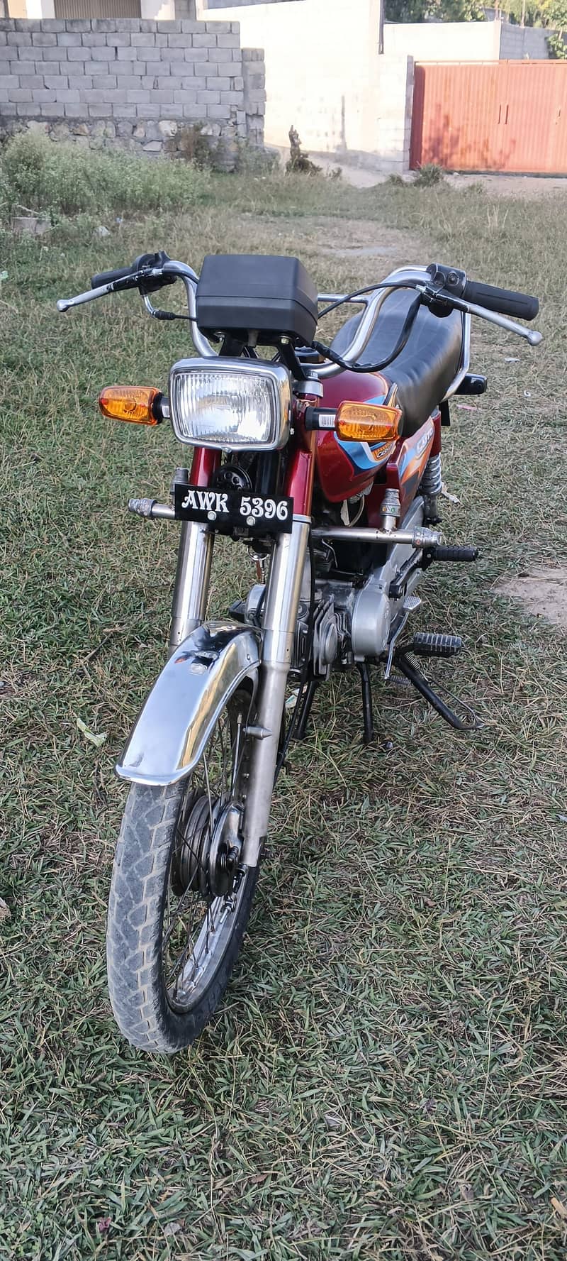 United 21 Model 8