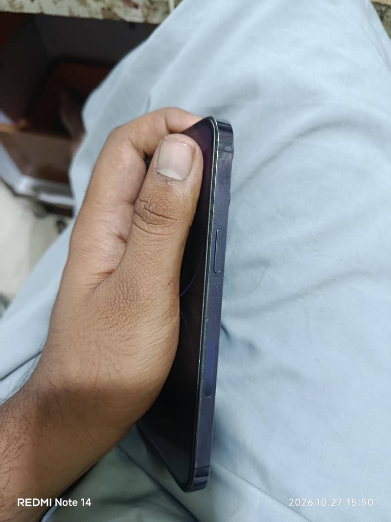 Apple iPhone 14 Pro Max 4