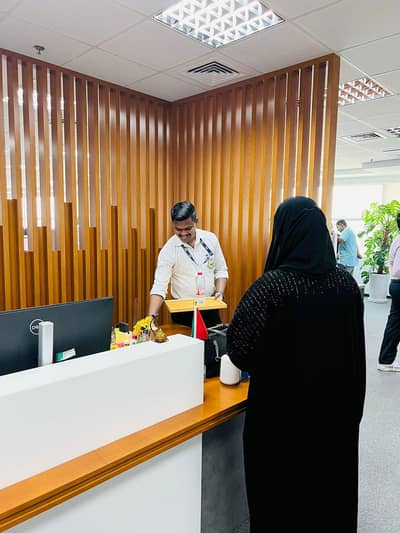Office boy ki zrurat h