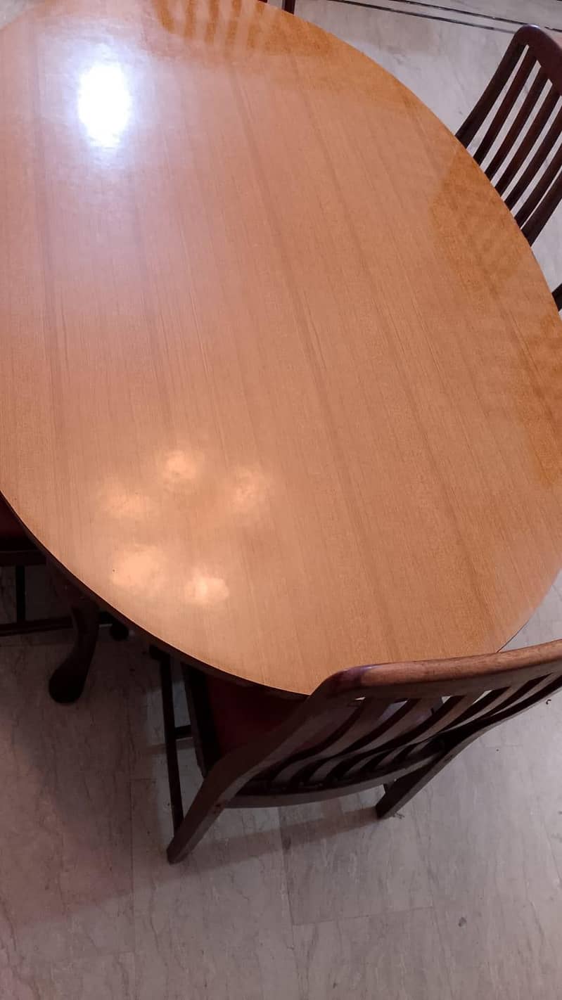 DINING TABLE WITH CHAIRS 0