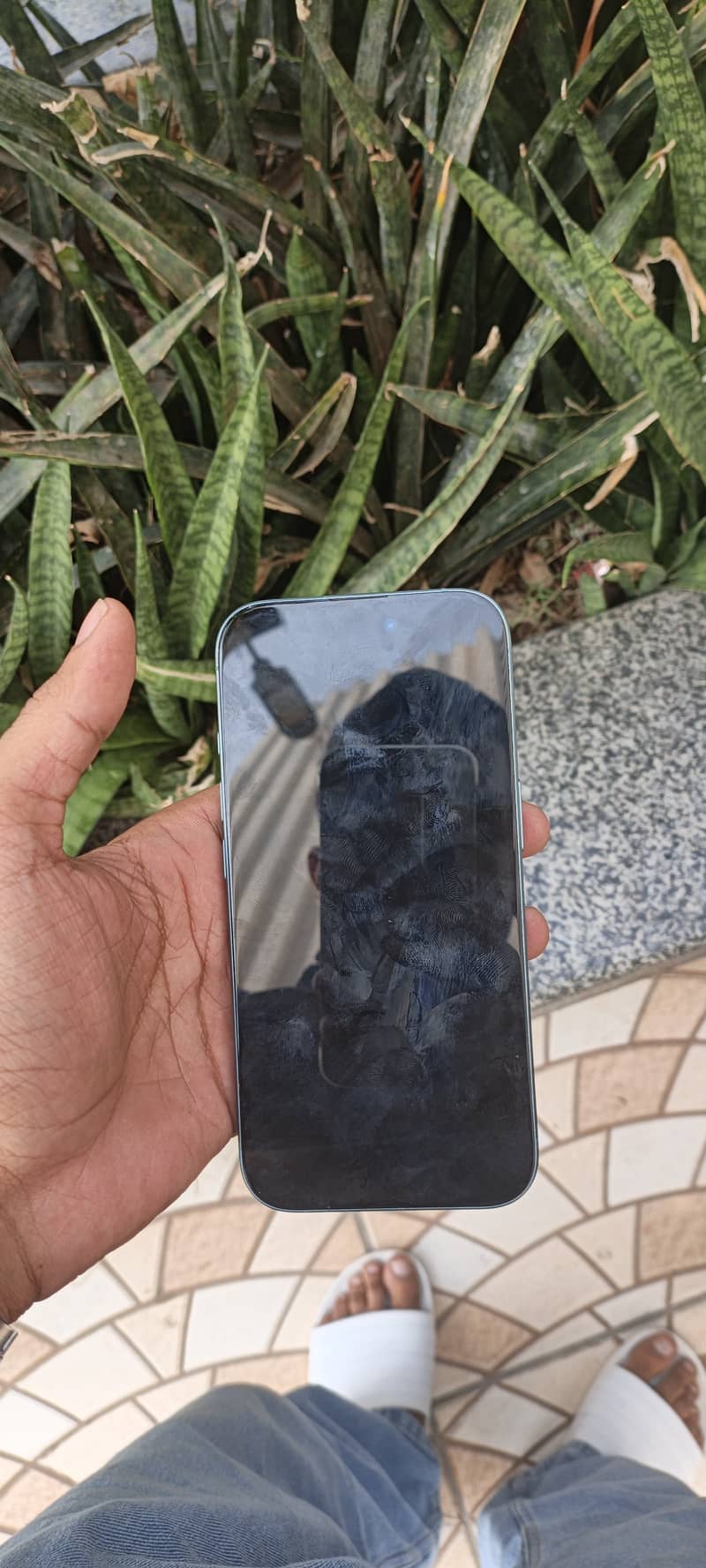 Apple iPhone 16 4