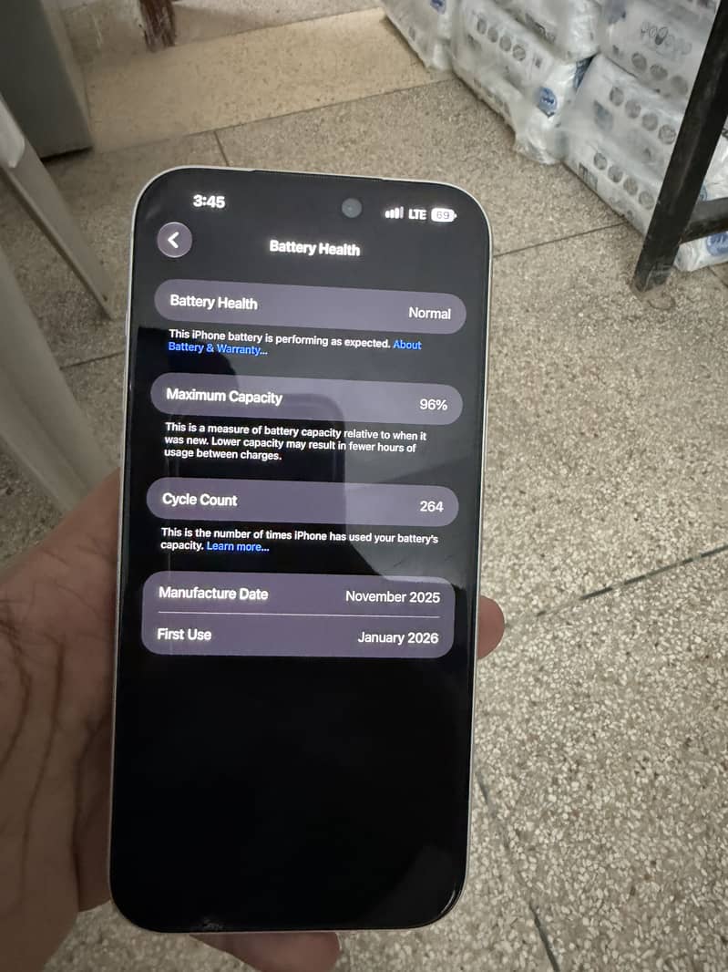 Apple iPhone 17 Pro Max PTA 4