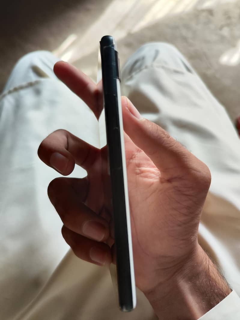 Google Pixel 6a 5