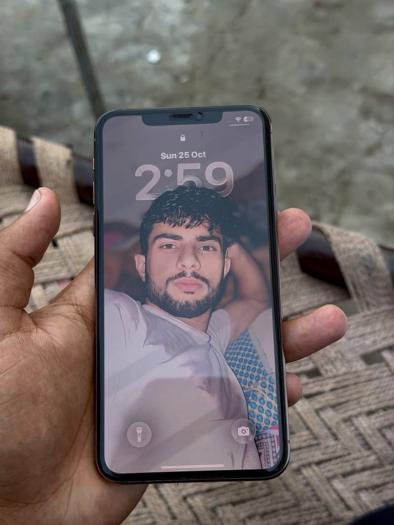 Apple iPhone 11 Pro Max 5