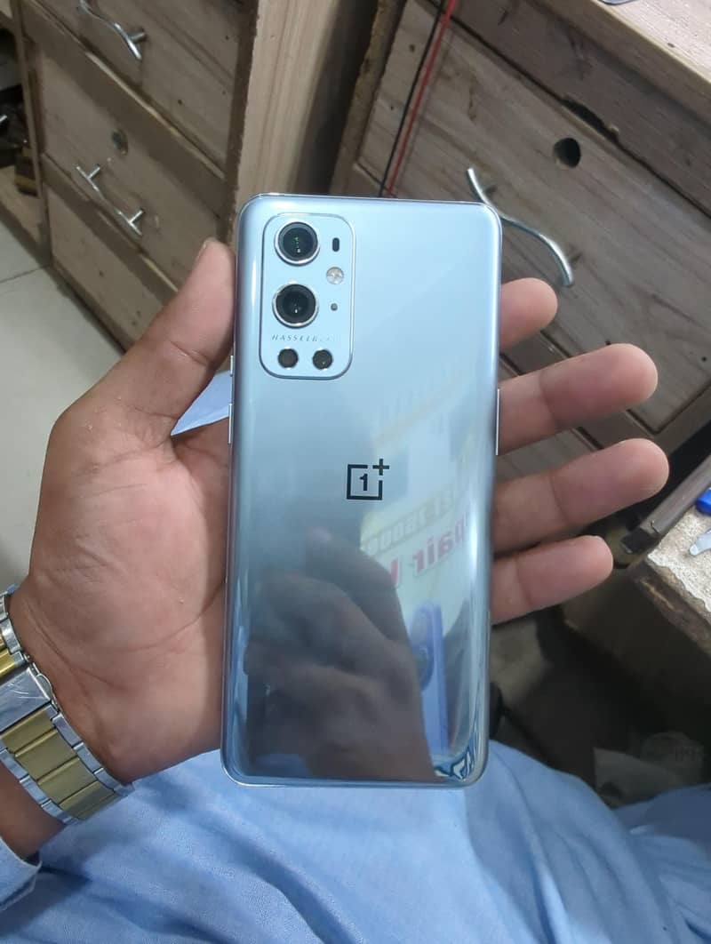 One Plus 9 Pro 0