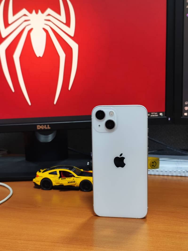 Apple iPhone 13 2
