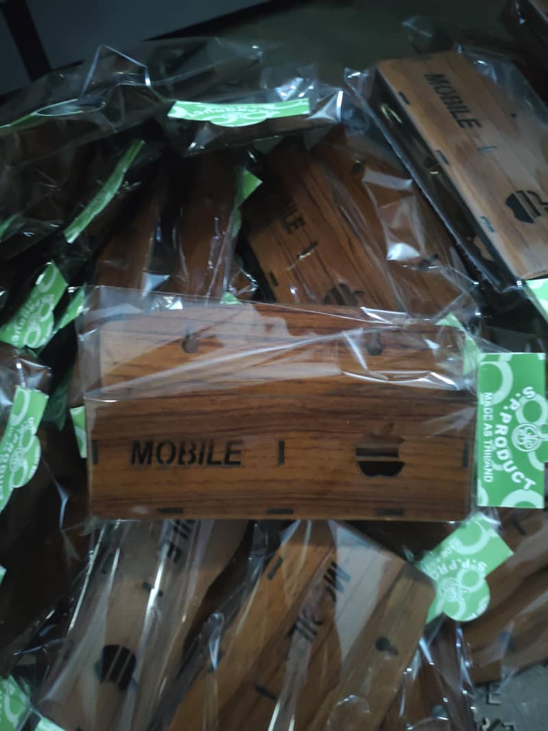 Mobile Charging Stand 3