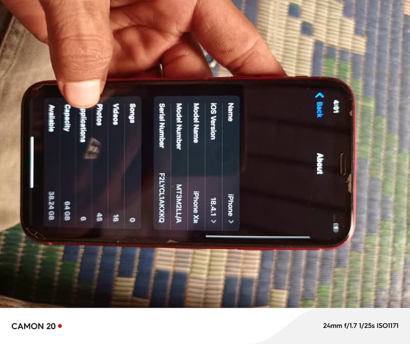 Apple iPhone XR 0