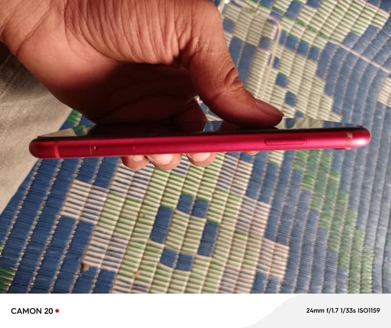 Apple iPhone XR 4