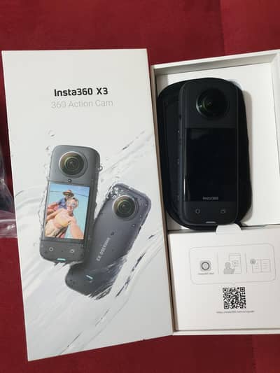 Insta360 X3 360° Camera + Complete Neewer Kit | Like New