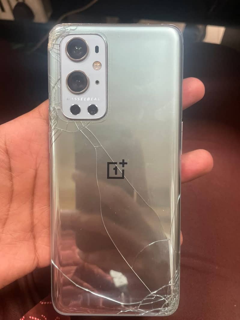 One Plus 9 pro 6