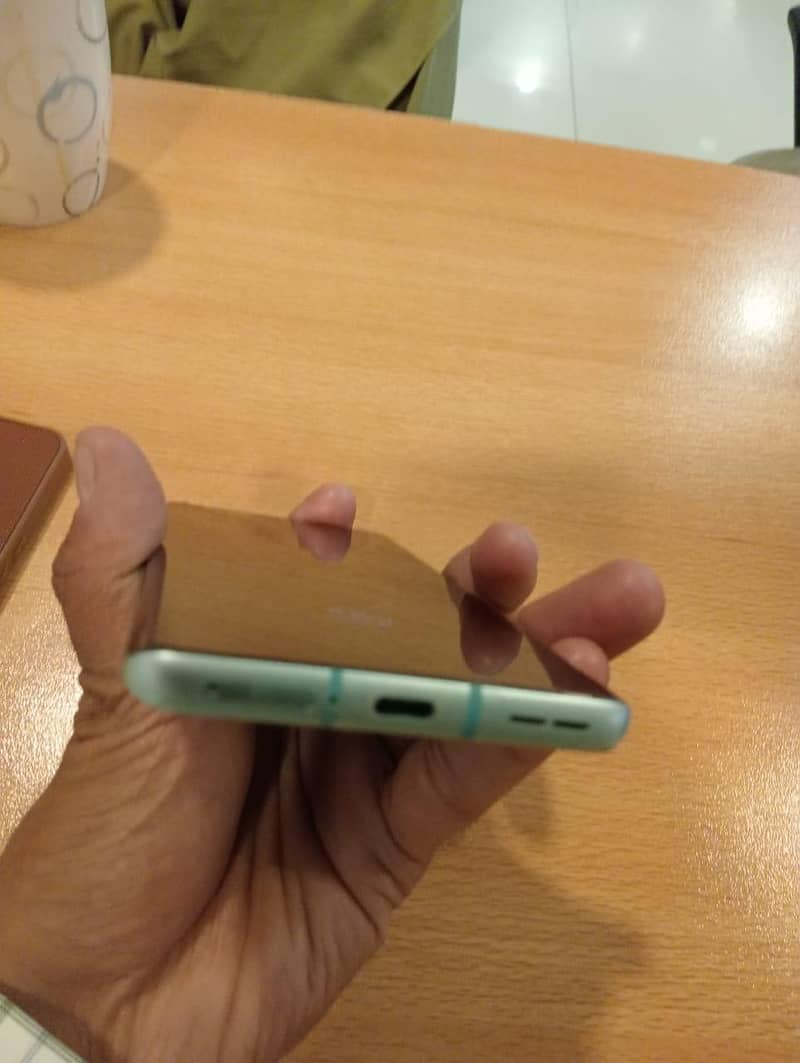 One Plus 8 Pro 5G 7