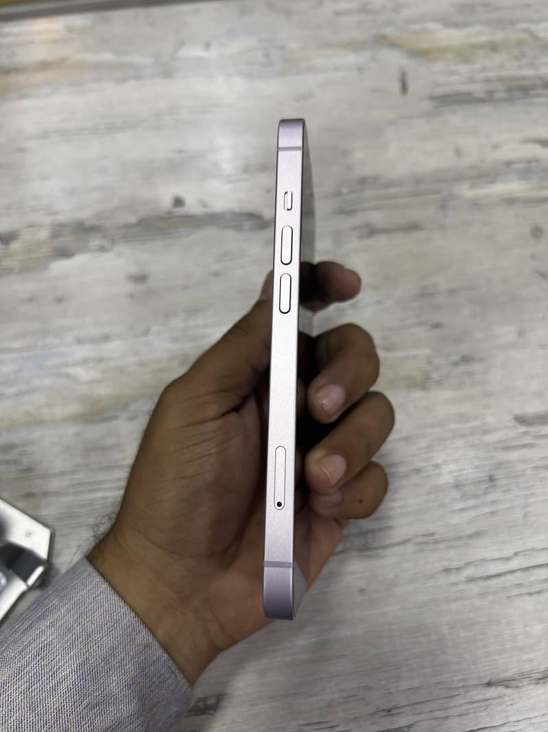 Apple iPhone 14 6