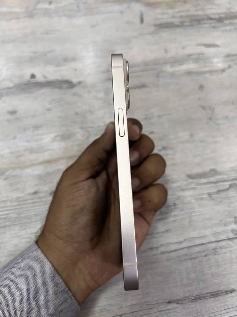 Apple iPhone 14 11