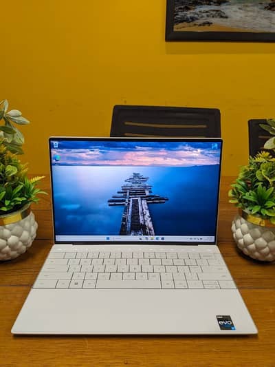 Dell XPS 13 9320 Core i7 13th Gen 16GB RAM 512GB SSD Touch Laptop