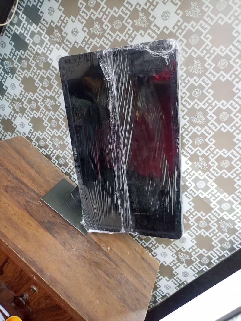 Dell S2409W lcd 2