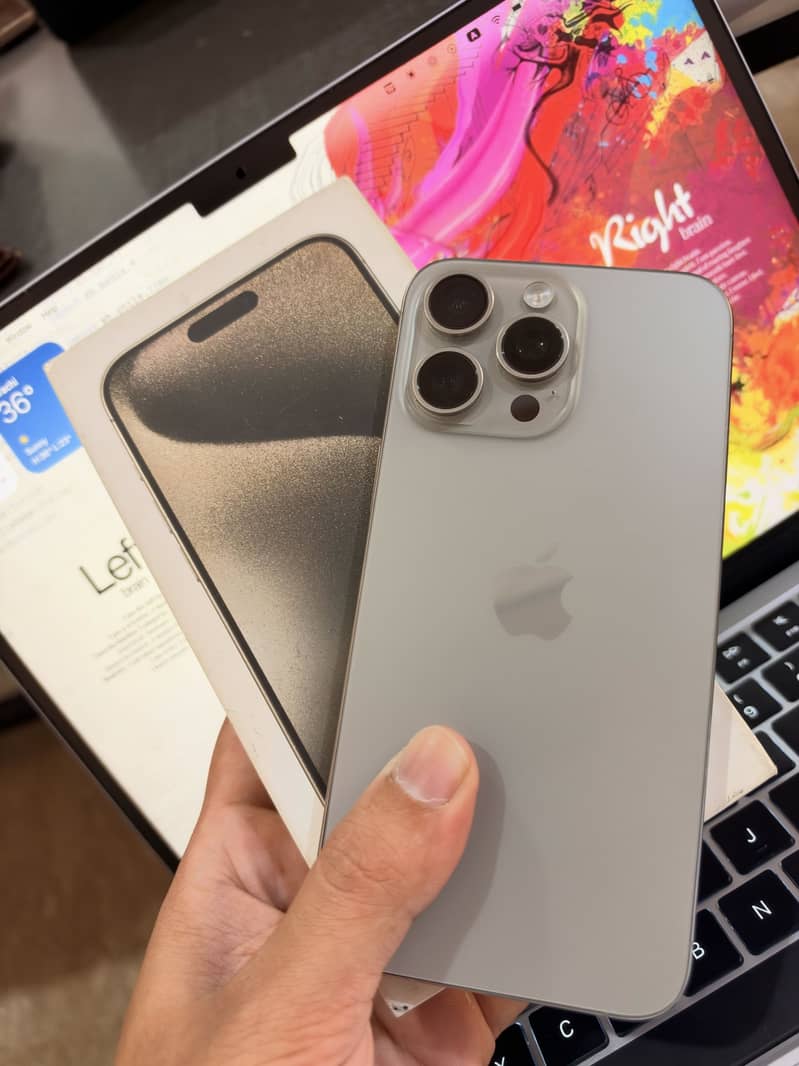 Apple iPhone 15 Pro Max 1
