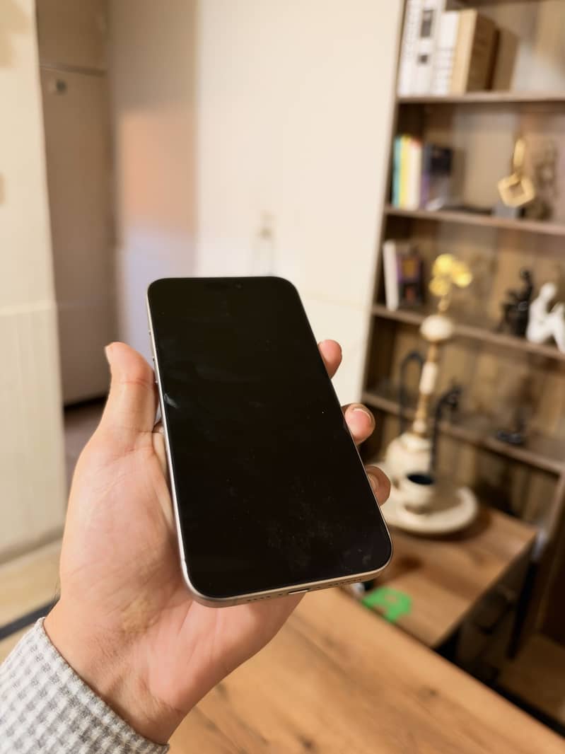 Apple iPhone 15 Pro Max 8
