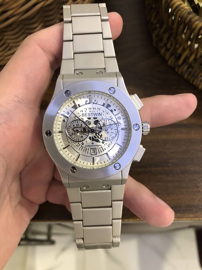 Bestwin chronograph Watch. 0