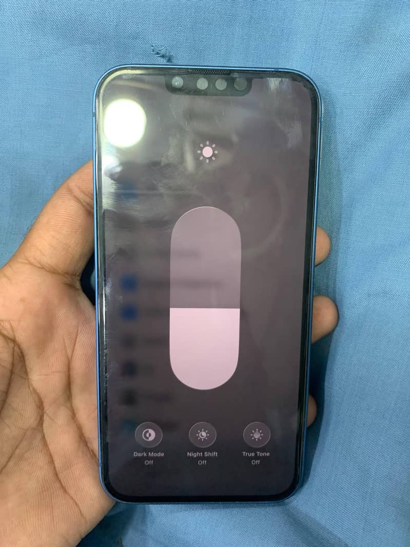 Apple iPhone 13 2