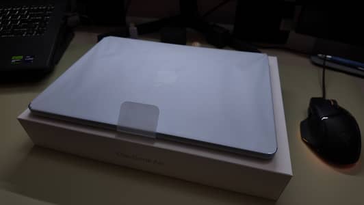 Macbook Air M5 13" 16/512 - New