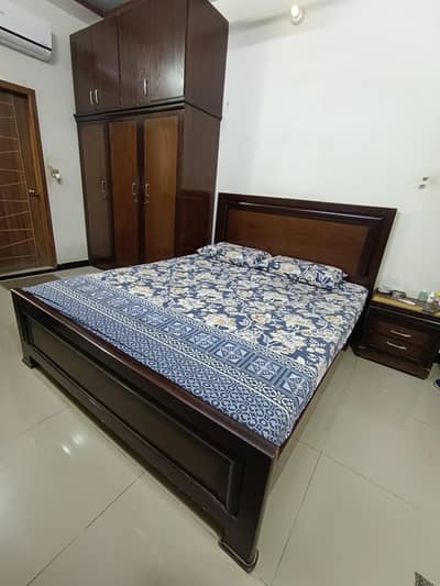 Queen Size Bedroom Set