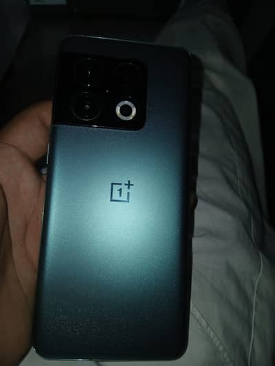 One Plus 10 Pro all okay just lines in panel