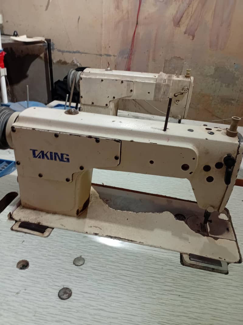 jack and taking  sewing machine 1