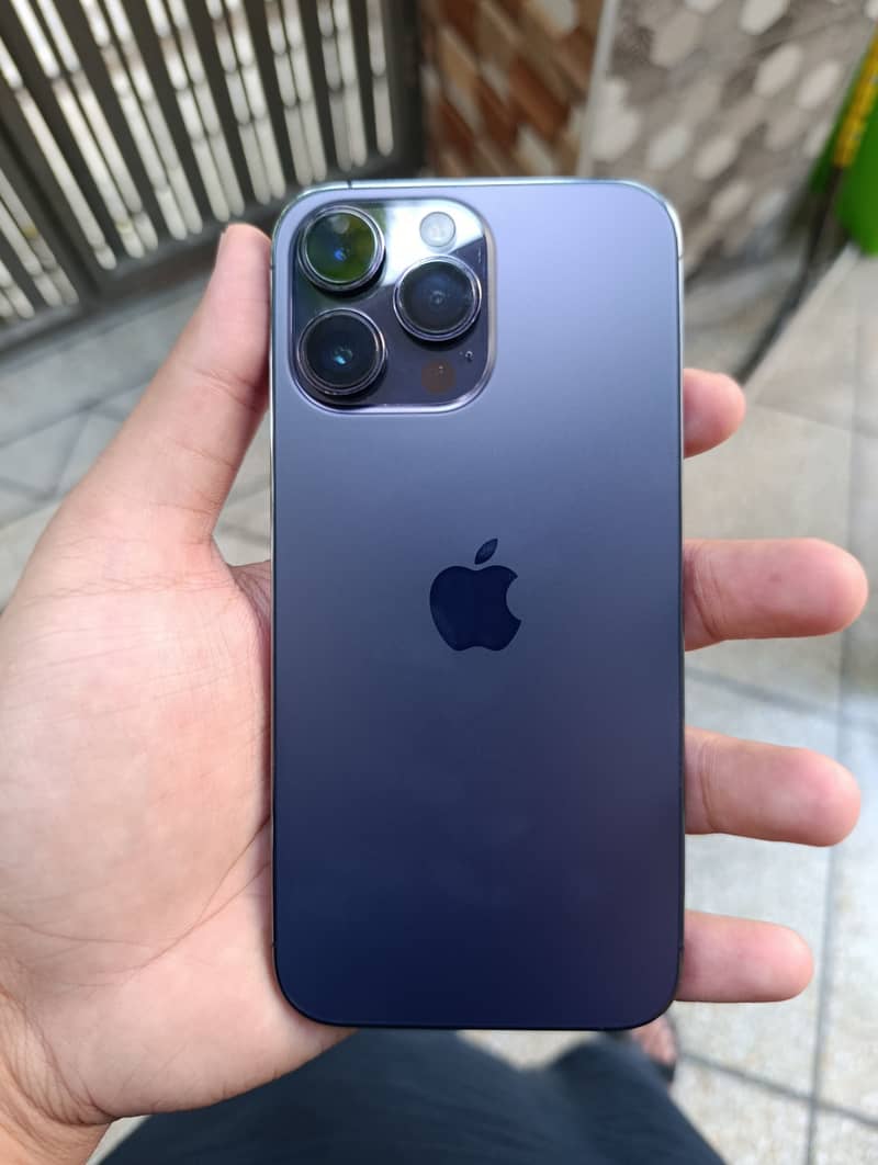 Apple iPhone 14 Pro Max 3