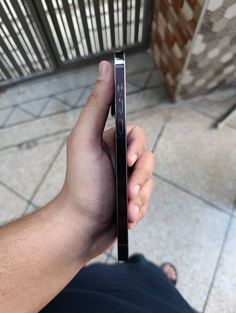 Apple iPhone 14 Pro Max 5