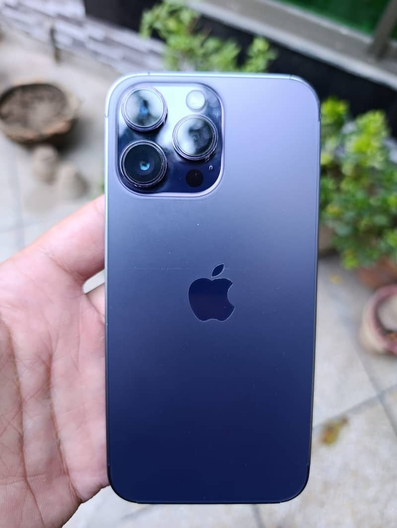 Apple iPhone 14 Pro Max 11