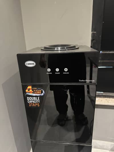 Izone dispensor like brand new
