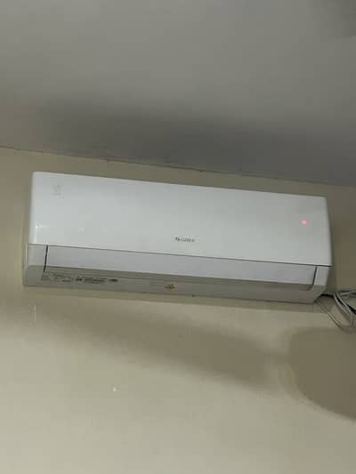 Gree 1.5 Ton DC Inverter AC T3 Turbo, Like New, Urgent Sale