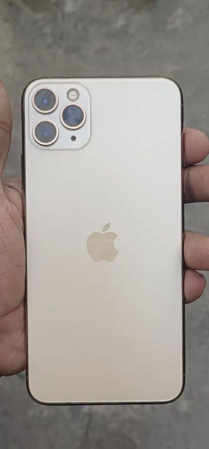 Apple iPhone 11 Pro Max 1