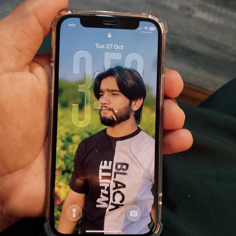 Apple iPhone 12 mini 4