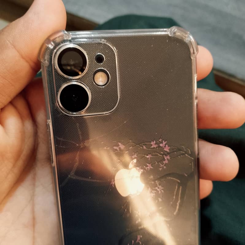 Apple iPhone 12 mini 7