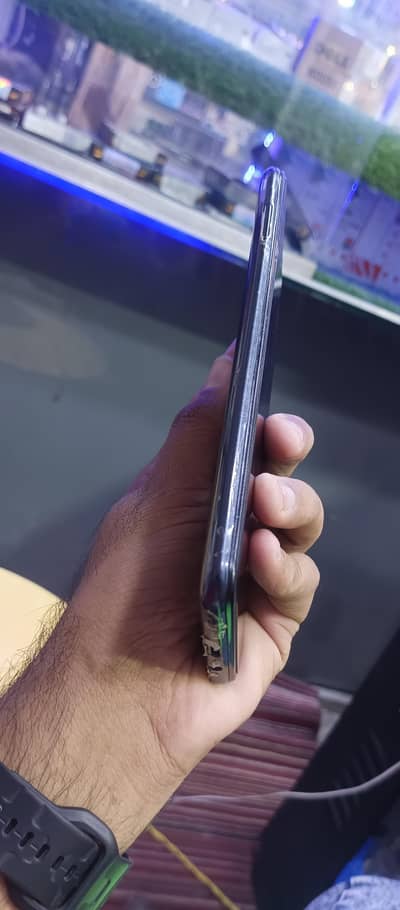 Infinix Hot 11 Play