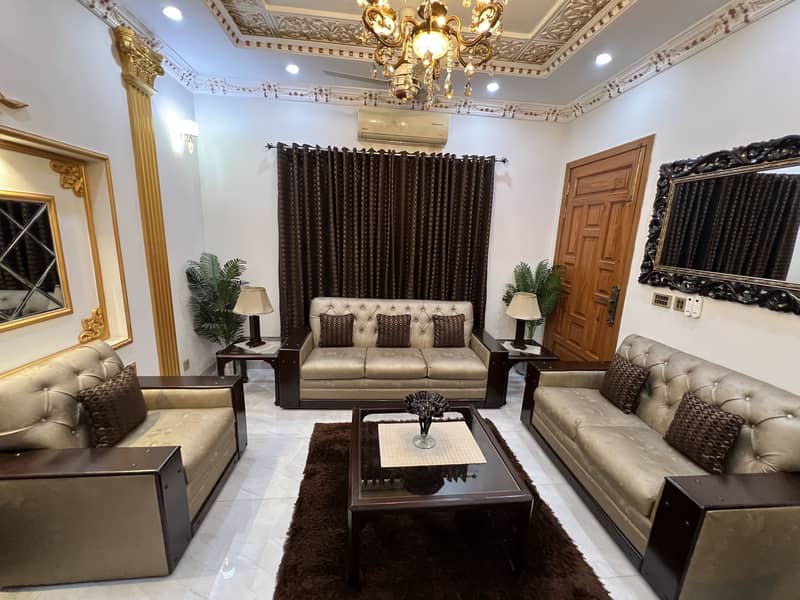 Six Seater Sofa Set with table 0