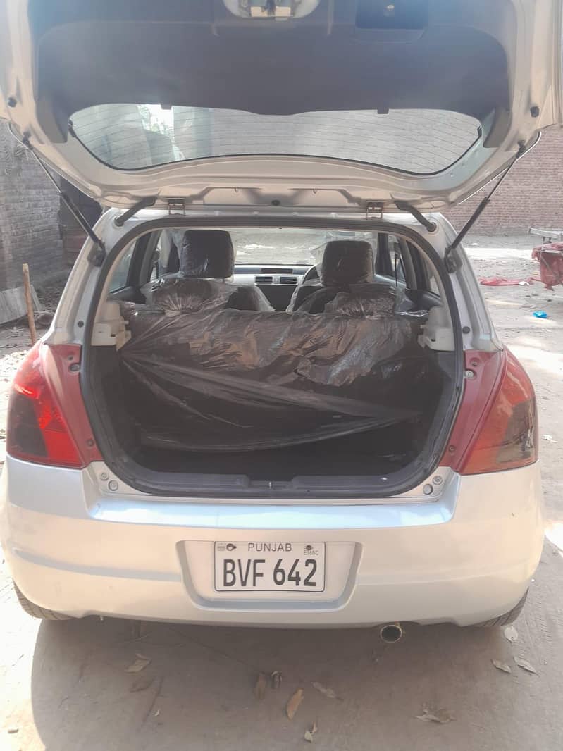 Suzuki Swift 2012 5