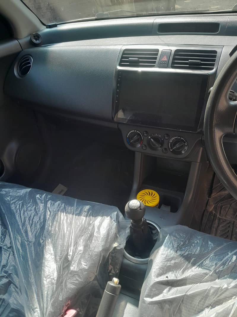 Suzuki Swift 2012 8