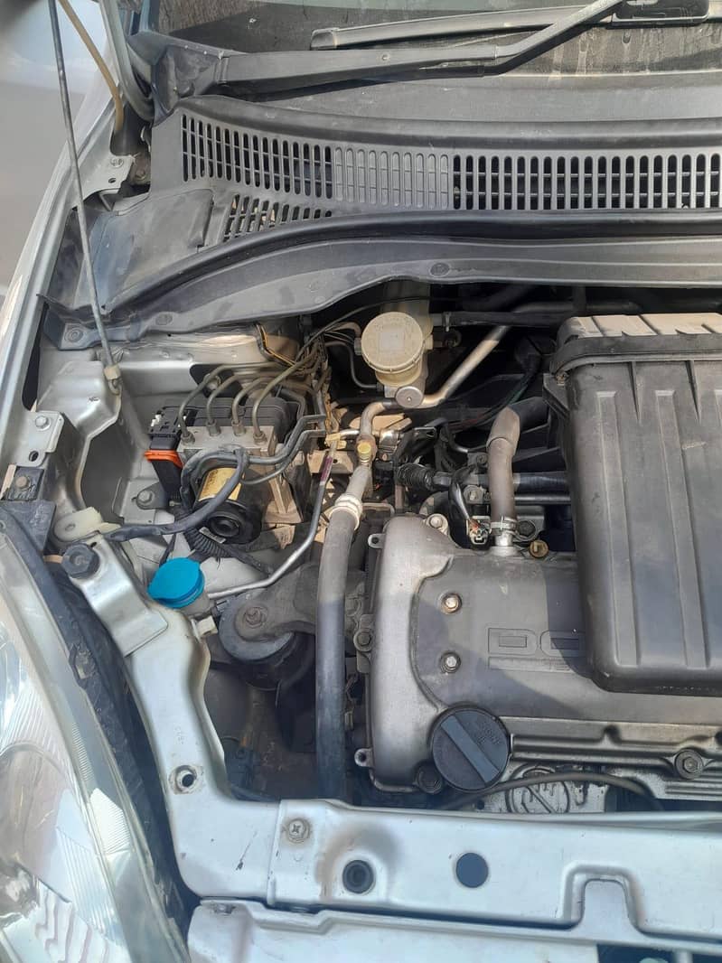Suzuki Swift 2012 9
