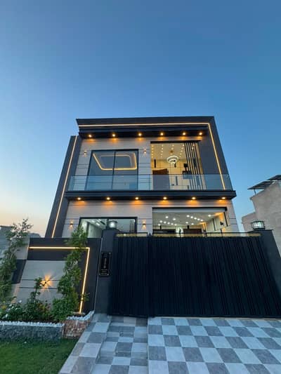 5 Marla Brand New Modern Design Lavish House For Sale In Park View City Lahore