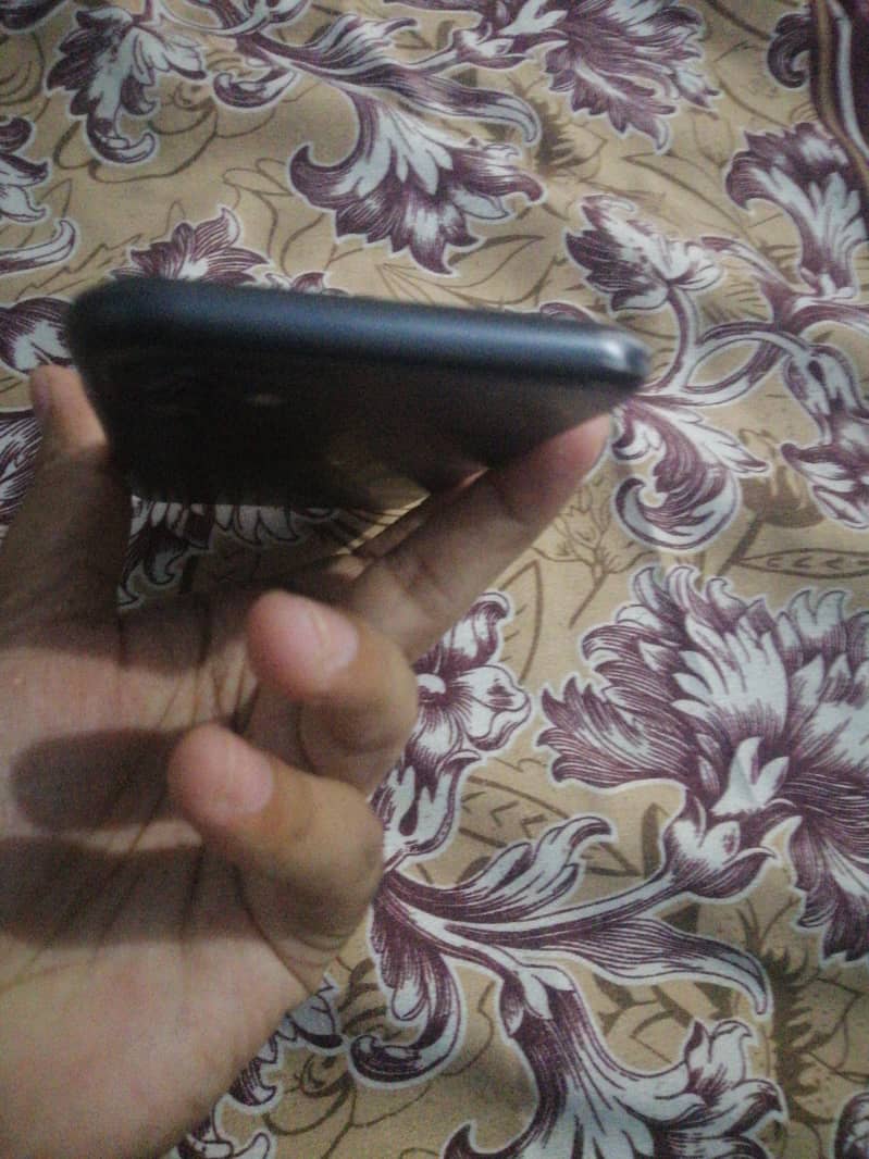 Apple iPhone 11 5
