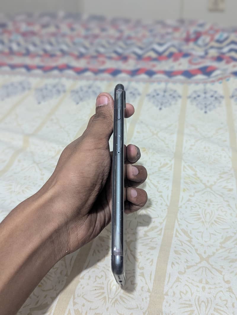 Apple iPhone 8 Plus 2