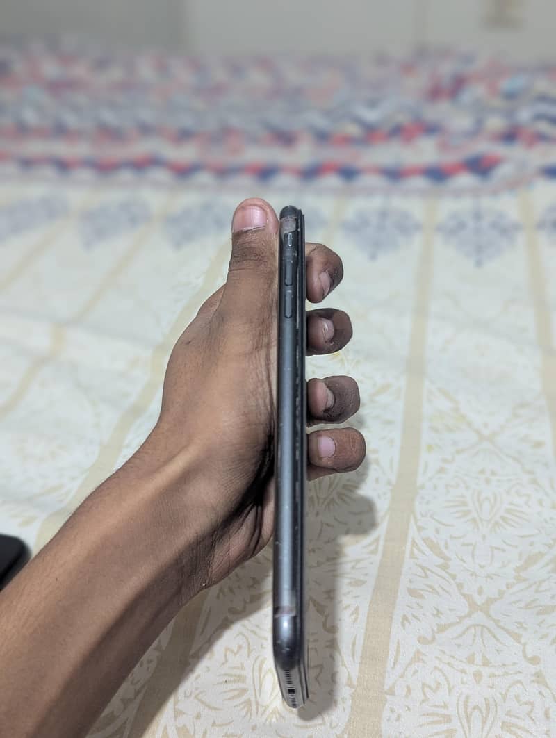 Apple iPhone 8 Plus 5