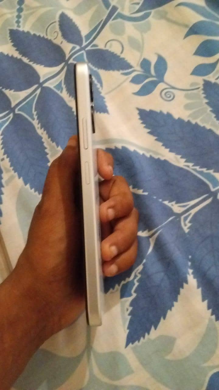 OPPO A6 2